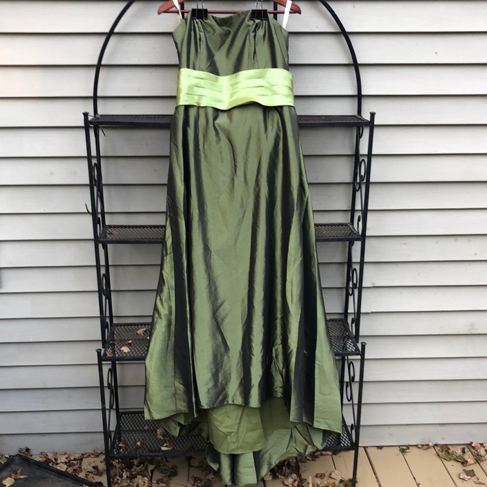 Forever Yours 16 avocado sage Green hi lo Strapless Prom wedding  Dress